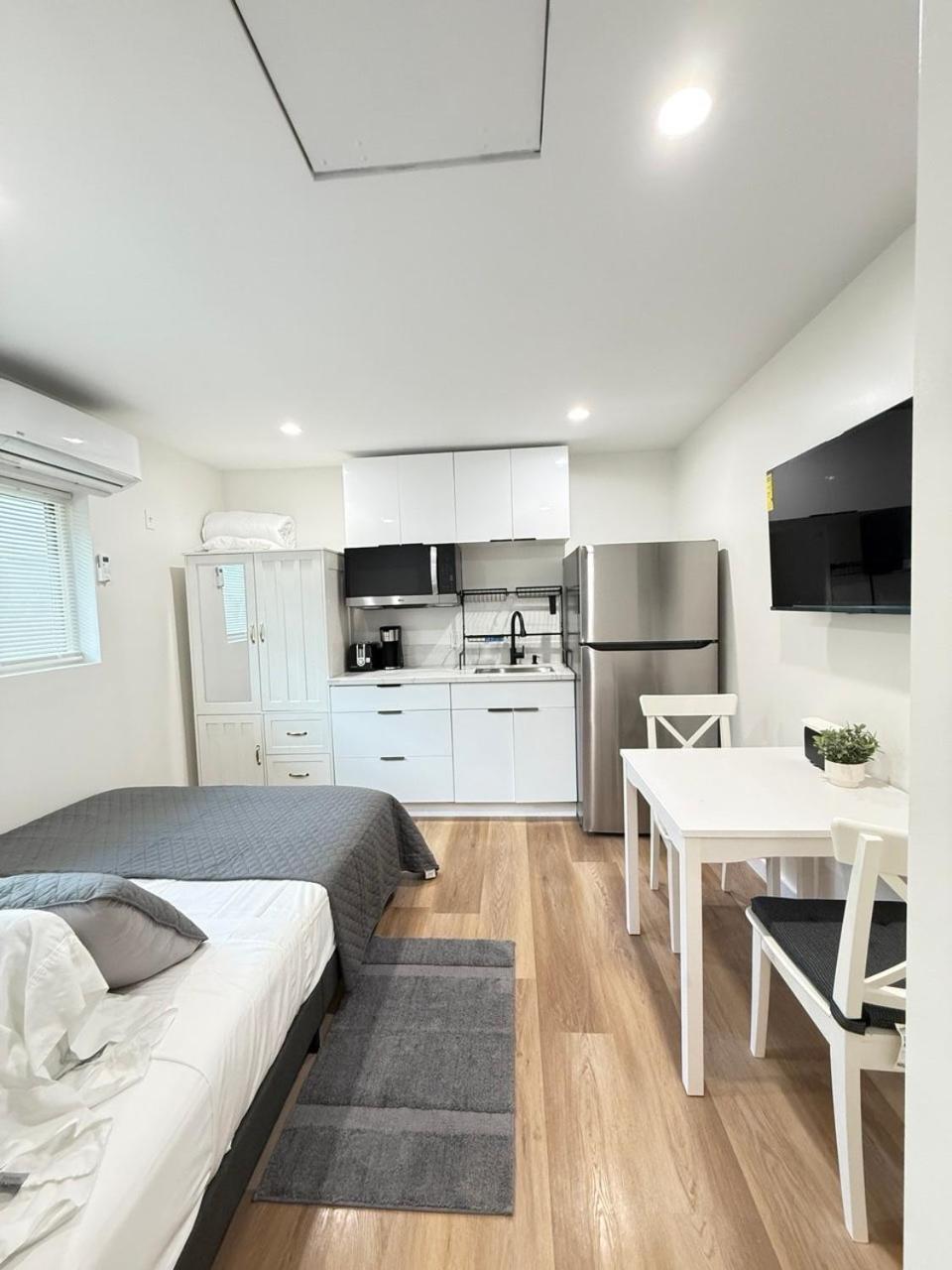 Apartment Modern Stylish &cozy Ieft Unit Los Angeles