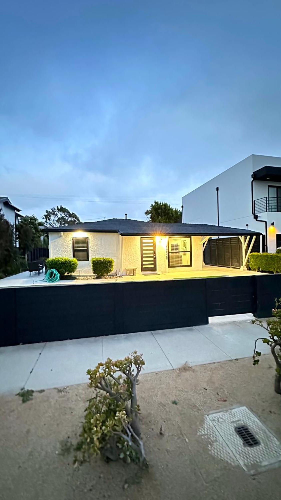 Apartment Modern Stylish &cozy Ieft Unit