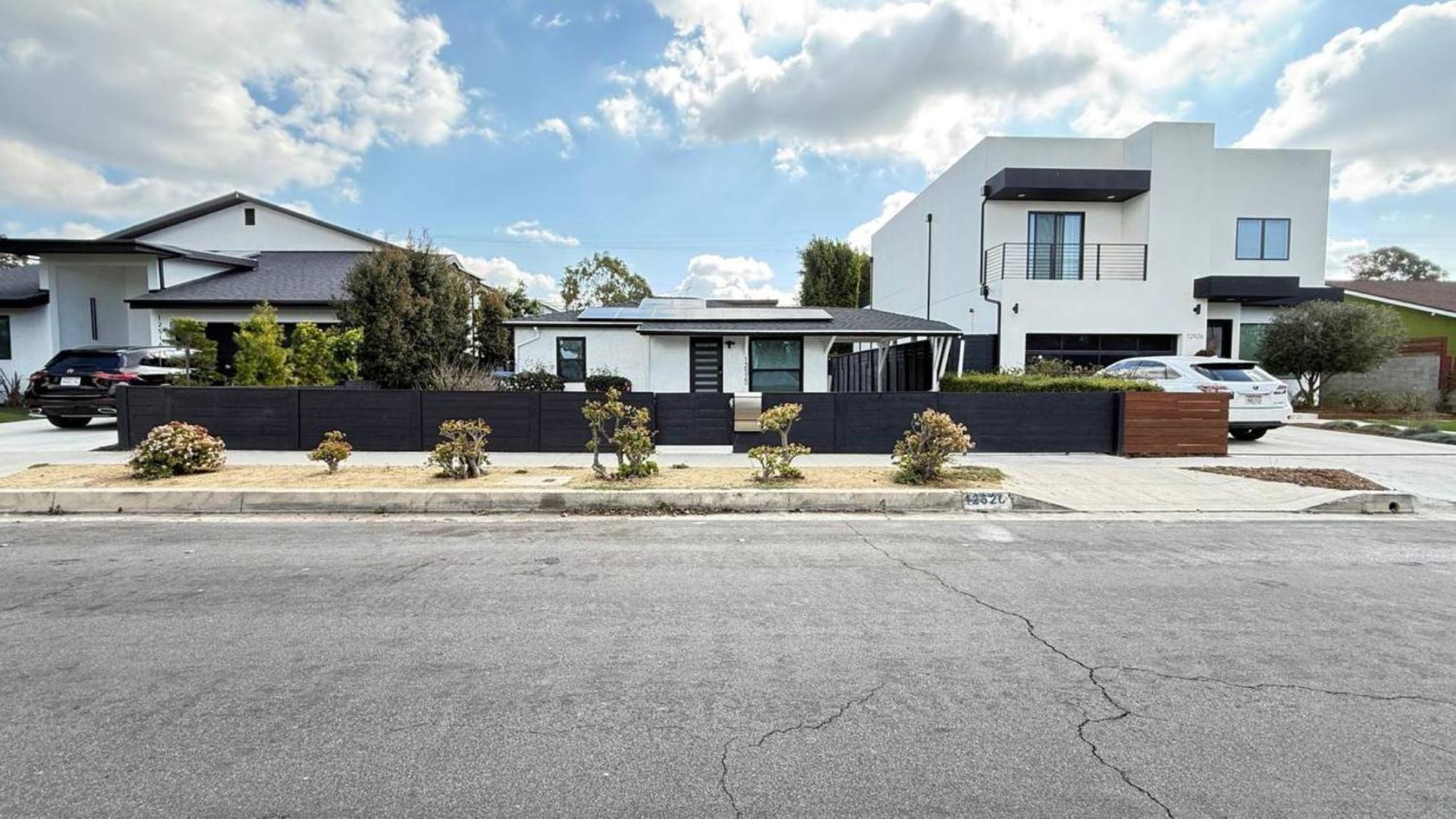 Modern Stylish &cozy Ieft Unit Apartment Los Angeles