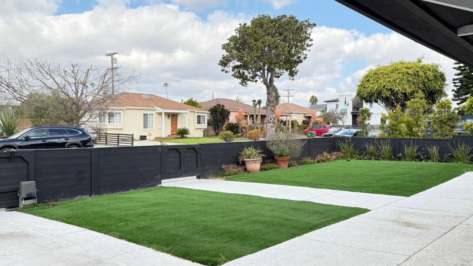 Modern Stylish &cozy Ieft Unit Los Angeles